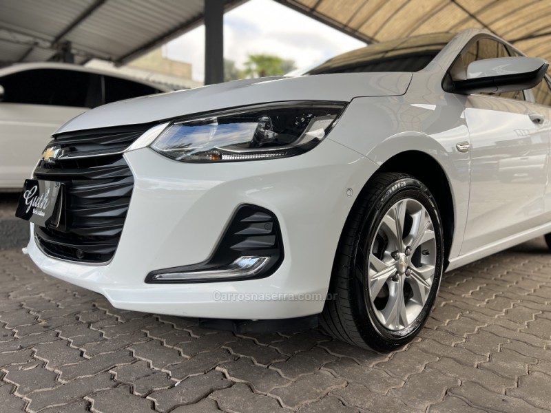 ONIX 1.0	PREMIER II PLUS 12V TURBO FLEX 4P AUTOMÁTICO - 2020 - BOM PRINCíPIO