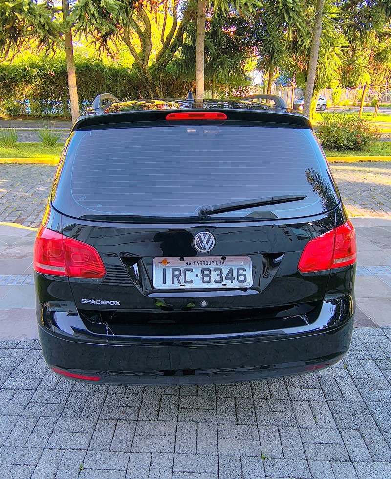 SPACEFOX 1.6 MI PLUS 8V FLEX 4P MANUAL - 2011 - FARROUPILHA