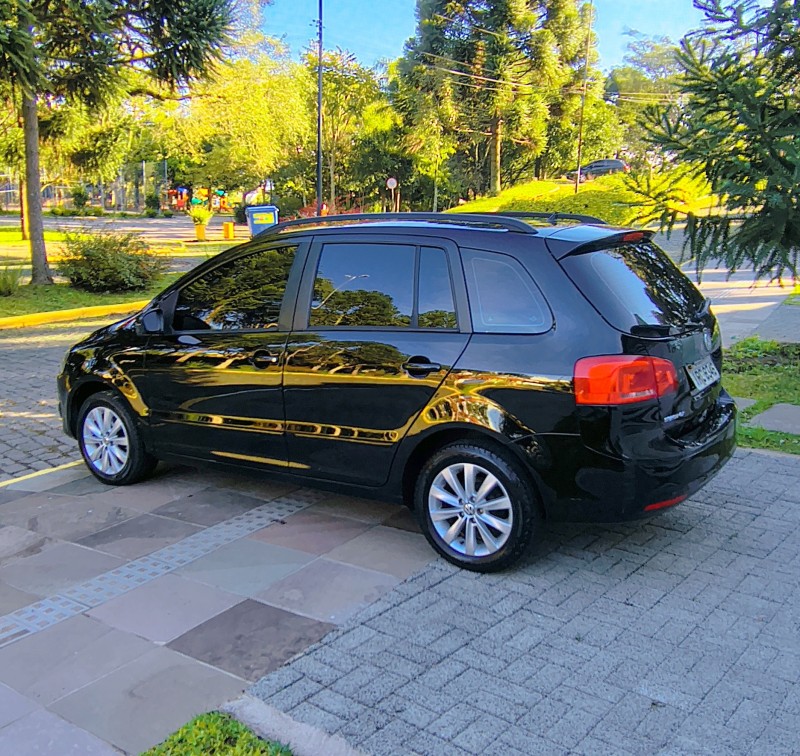 SPACEFOX 1.6 MI PLUS 8V FLEX 4P MANUAL - 2011 - FARROUPILHA