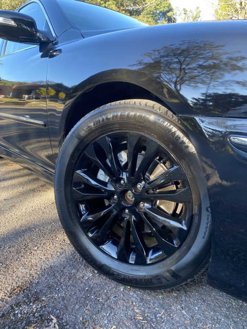 AZERA 3.3 MPFI GLS SEDAN V6 24V GASOLINA 4P AUTOMÁTICO - 2011 - FARROUPILHA
