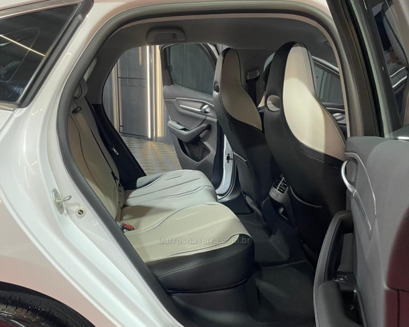 KING 1.5 DM-I PHEV GS AUTOMÁTICO - 2025 - VACARIA