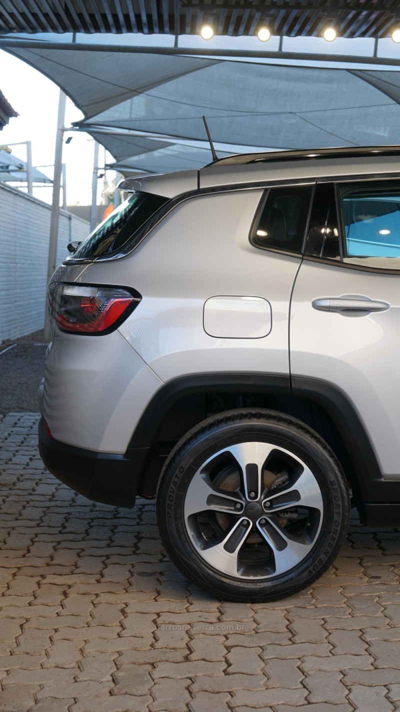 COMPASS 2.0 16V FLEX LONGITUDE AUTOMÁTICO - 2018 - LAJEADO