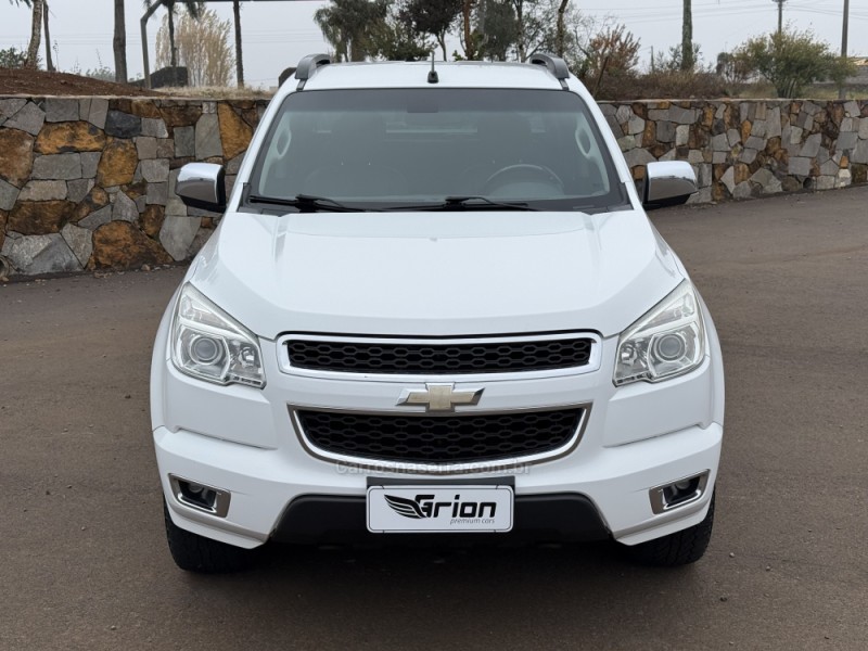 S10 2.4 LTZ 4X2 CD 8V FLEX 4P MANUAL - 2013 - VACARIA