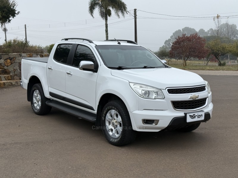 S10 2.4 LTZ 4X2 CD 8V FLEX 4P MANUAL - 2013 - VACARIA