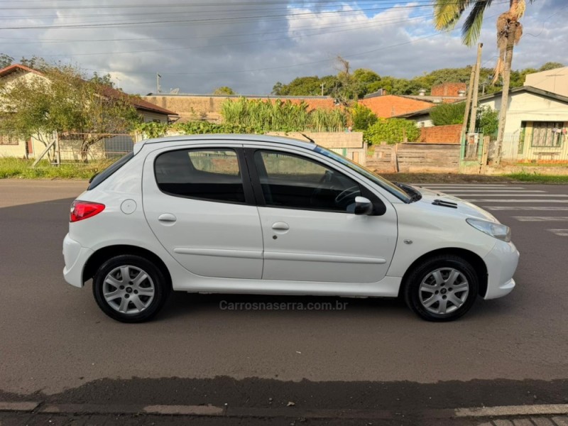 207 1.4 XR 8V FLEX 4P MANUAL - 2012 - ESTâNCIA VELHA