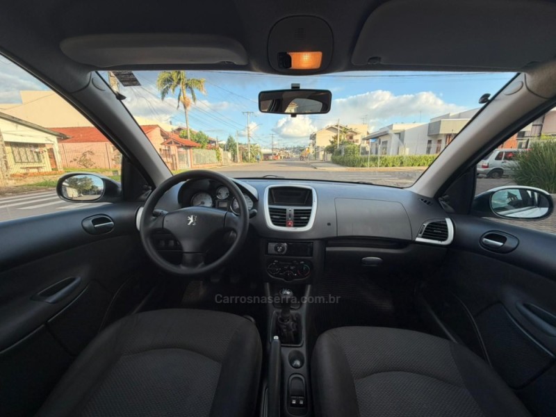 207 1.4 XR 8V FLEX 4P MANUAL - 2012 - ESTâNCIA VELHA