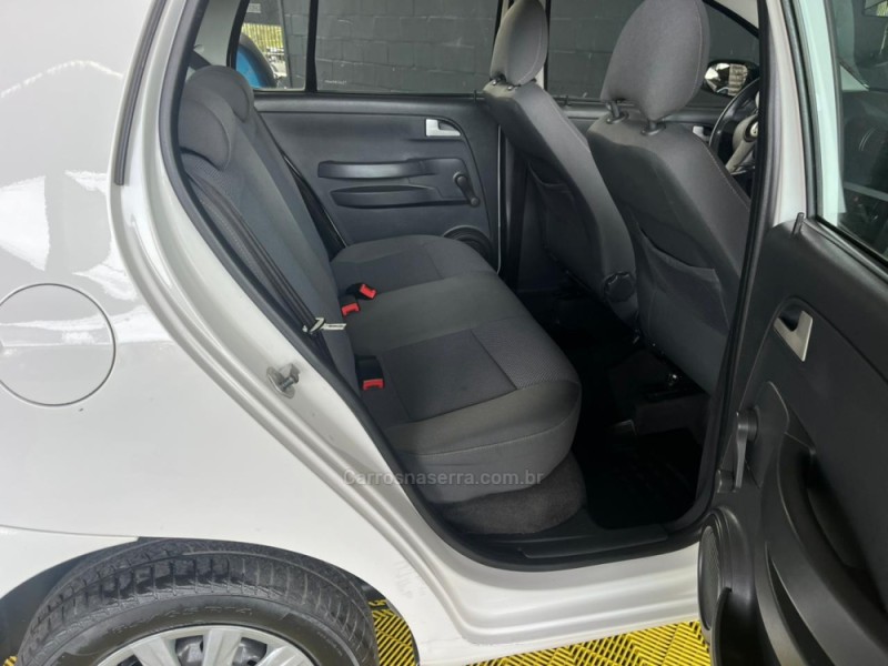 FOX 1.0 MI PLUS 8V GASOLINA 4P MANUAL - 2008 - CAXIAS DO SUL