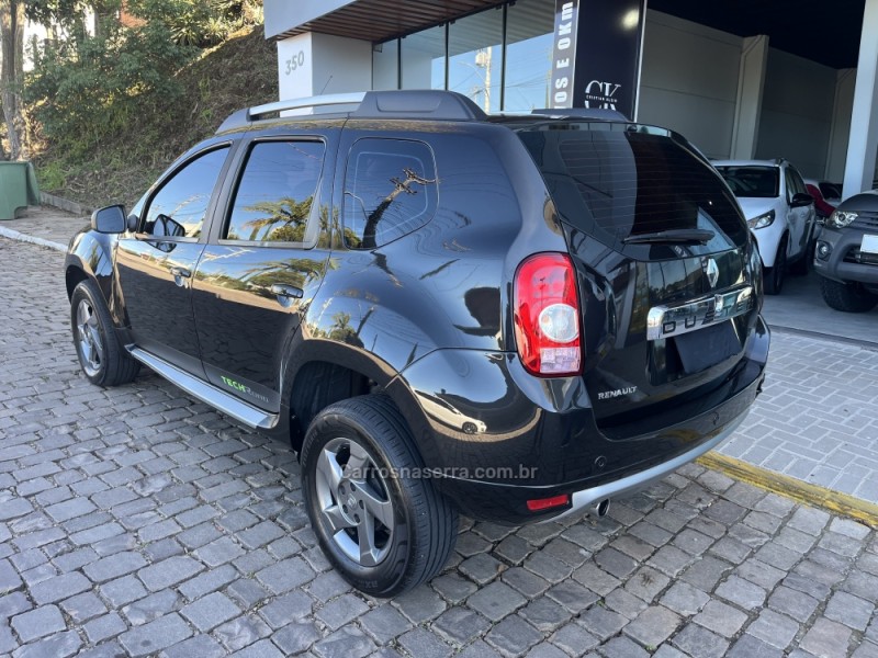 DUSTER 2.0 TECH ROAD 4X2 16V FLEX 4P AUTOMÁTICO - 2013 - VERANóPOLIS