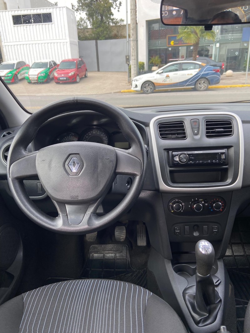 SANDERO 1.0 AUTHENTIQUE 8V FLEX 4P MANUAL - 2015 - CAXIAS DO SUL