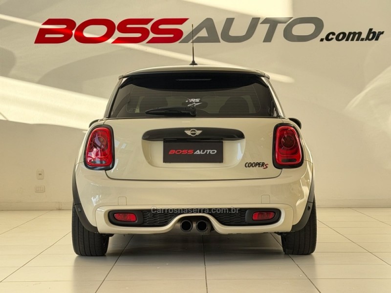 COOPER 2.0 S 16V TURBO GASOLINA 2P AUTOMÁTICO - 2015 - CAXIAS DO SUL