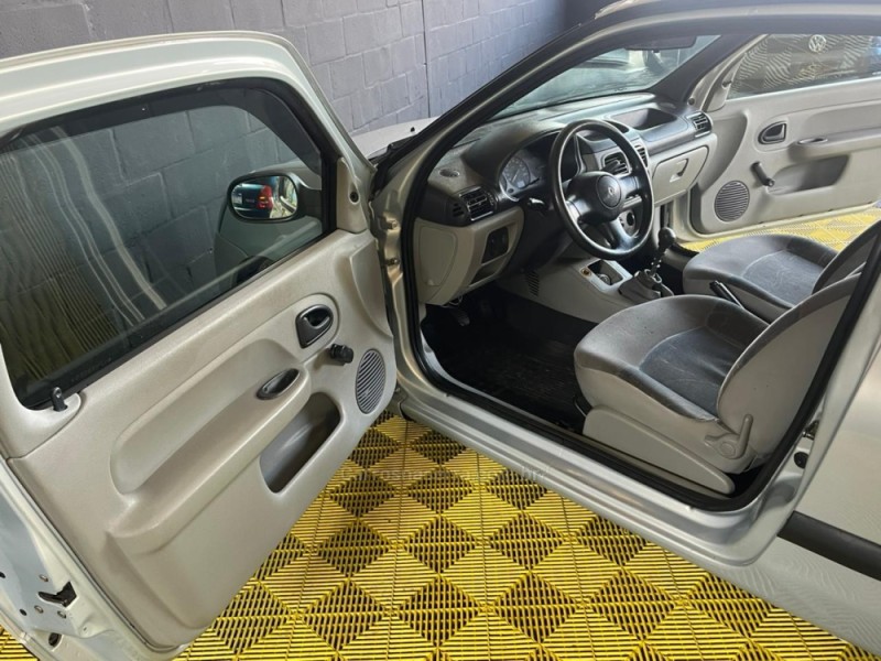 CLIO 1.0 AUTHENTIQUE 8V GASOLINA 2P MANUAL - 2004 - CAXIAS DO SUL