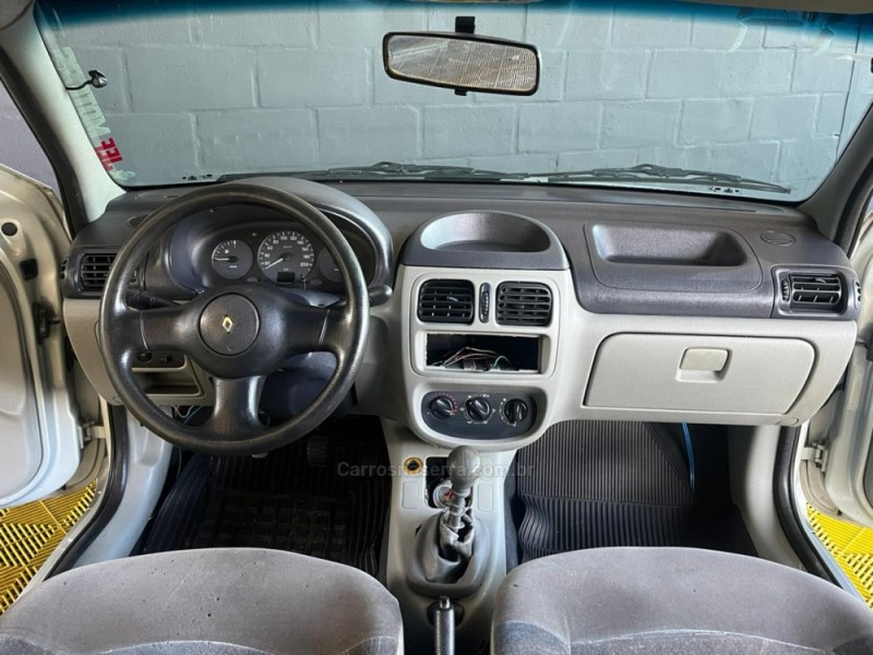 CLIO 1.0 AUTHENTIQUE 8V GASOLINA 2P MANUAL - 2004 - CAXIAS DO SUL