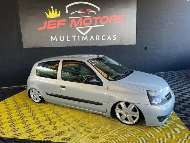 CLIO 1.0 AUTHENTIQUE 8V GASOLINA 2P MANUAL - 2004 - CAXIAS DO SUL