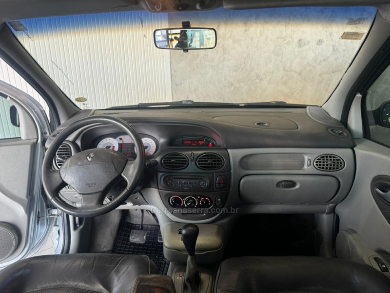 SCÉNIC 1.6 PRIVILEGÈ 16V GASOLINA 4P AUTOMÁTICO - 2005 - CAXIAS DO SUL