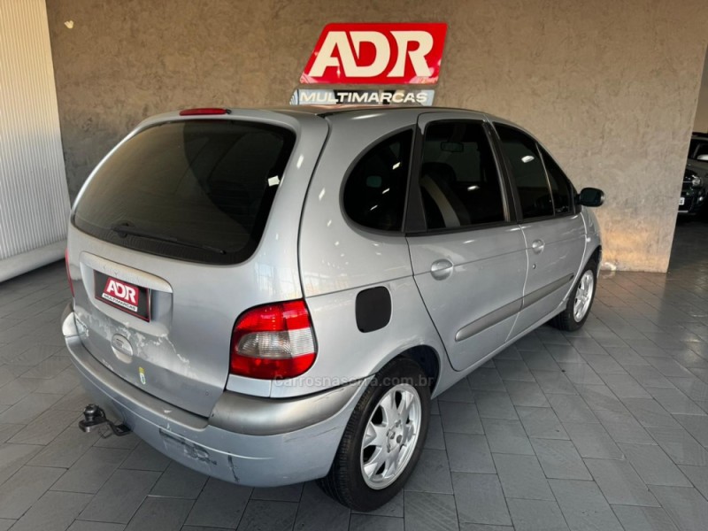 SCÉNIC 1.6 PRIVILEGÈ 16V GASOLINA 4P AUTOMÁTICO - 2005 - CAXIAS DO SUL
