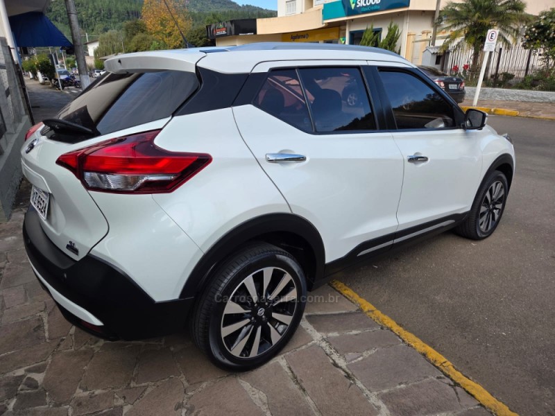 KICKS 1.6 16V FLEX SL 4P XTRONIC - 2018 - PICADA CAFé