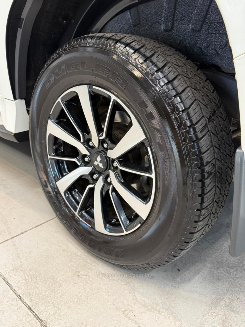 PAJERO SPORT 2.4 HPE 4X4 DIESEL 4P AUTOMÁTICA - 2020 - CAXIAS DO SUL