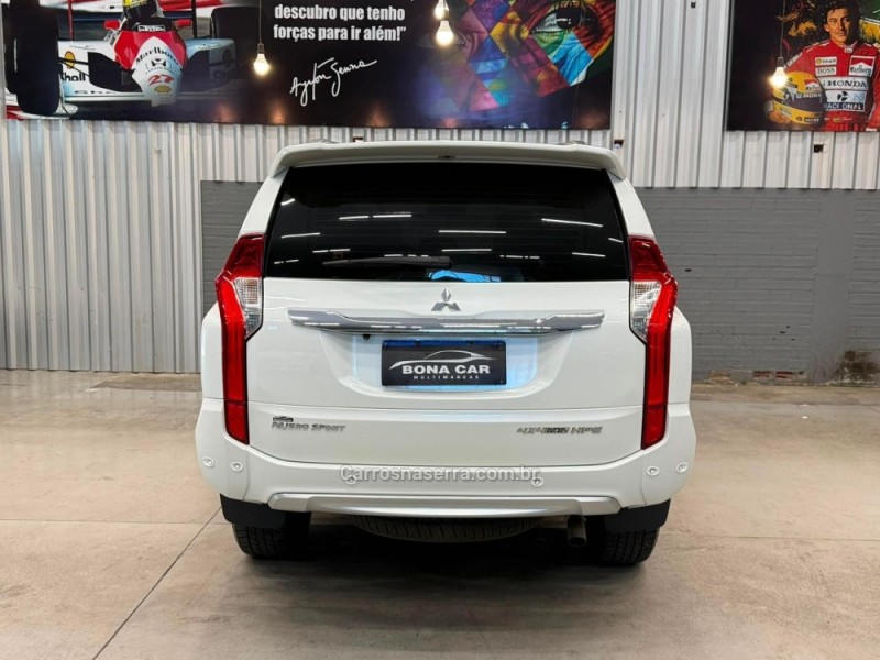 PAJERO SPORT 2.4 HPE 4X4 DIESEL 4P AUTOMÁTICA - 2020 - CAXIAS DO SUL