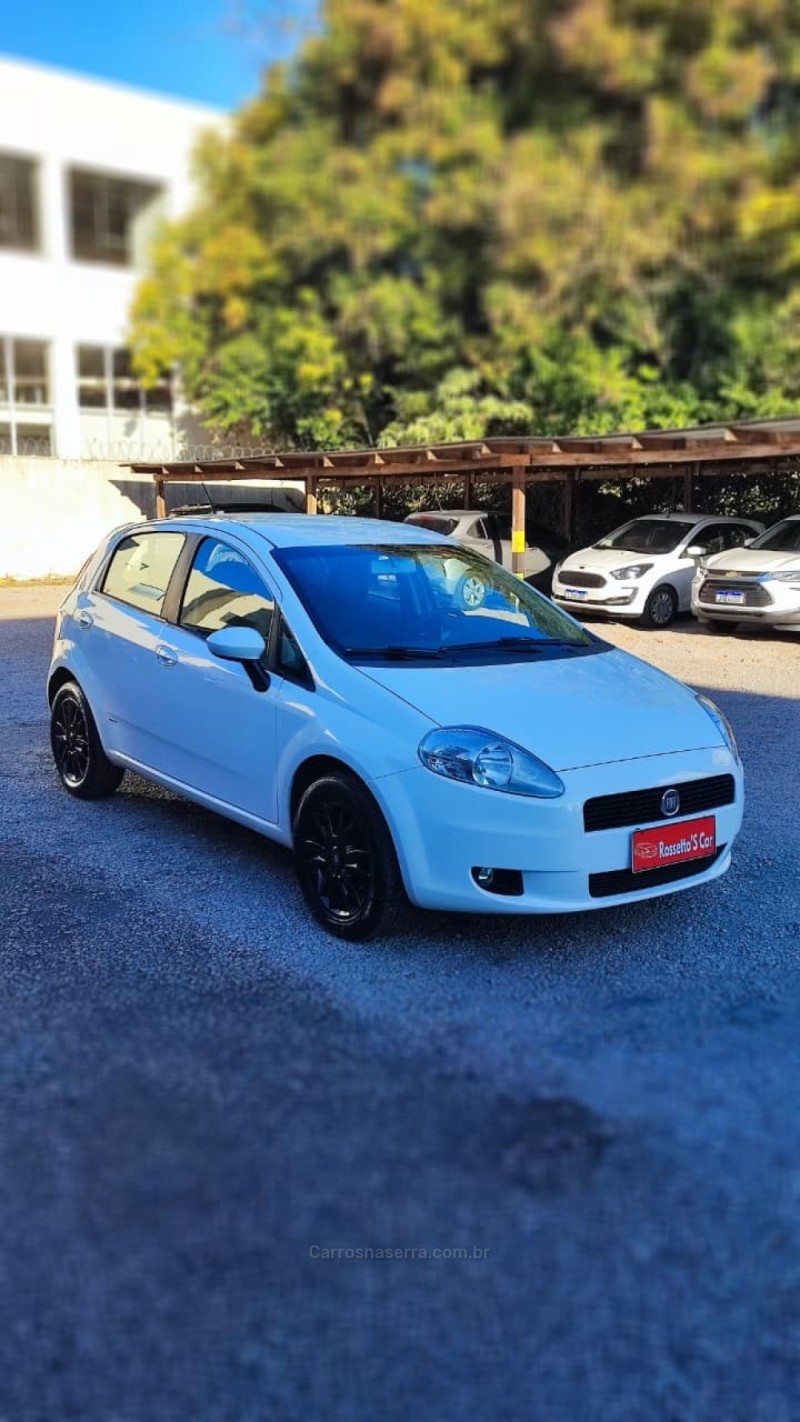 PUNTO 1.4 ATTRACTIVE 8V FLEX 4P MANUAL - 2012 - FARROUPILHA