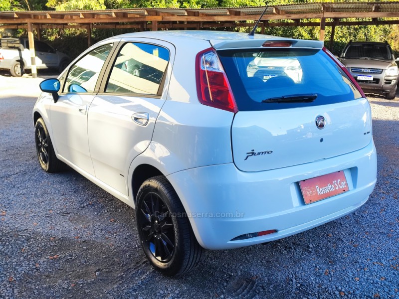 PUNTO 1.4 ATTRACTIVE 8V FLEX 4P MANUAL - 2012 - FARROUPILHA