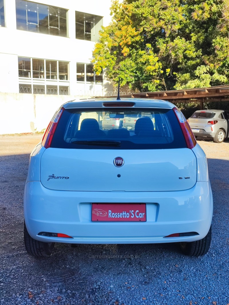 PUNTO 1.4 ATTRACTIVE 8V FLEX 4P MANUAL - 2012 - FARROUPILHA