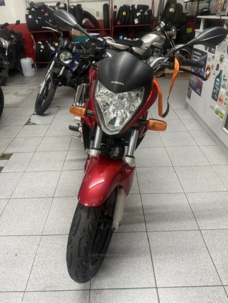 CB 300R  - 2013 - GARIBALDI
