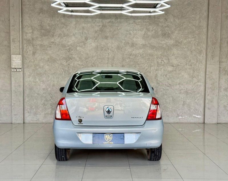 CLIO 1.6 AUTHENTIQUE SEDAN 16V FLEX 4P MANUAL - 2009 - CAXIAS DO SUL