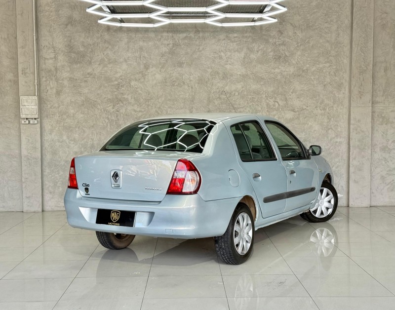 CLIO 1.6 AUTHENTIQUE SEDAN 16V FLEX 4P MANUAL - 2009 - CAXIAS DO SUL
