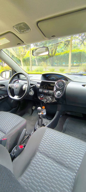 ETIOS 1.5 XLS 16V FLEX 4P MANUAL - 2014 - FARROUPILHA