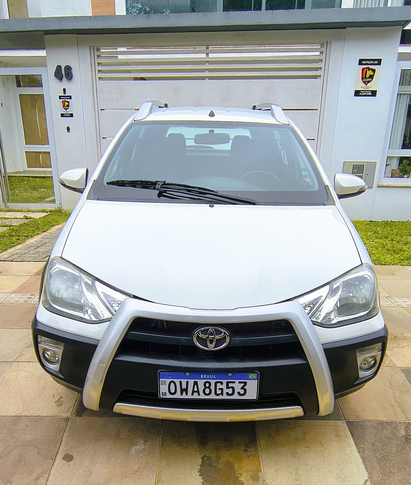 ETIOS 1.5 XLS 16V FLEX 4P MANUAL - 2014 - FARROUPILHA