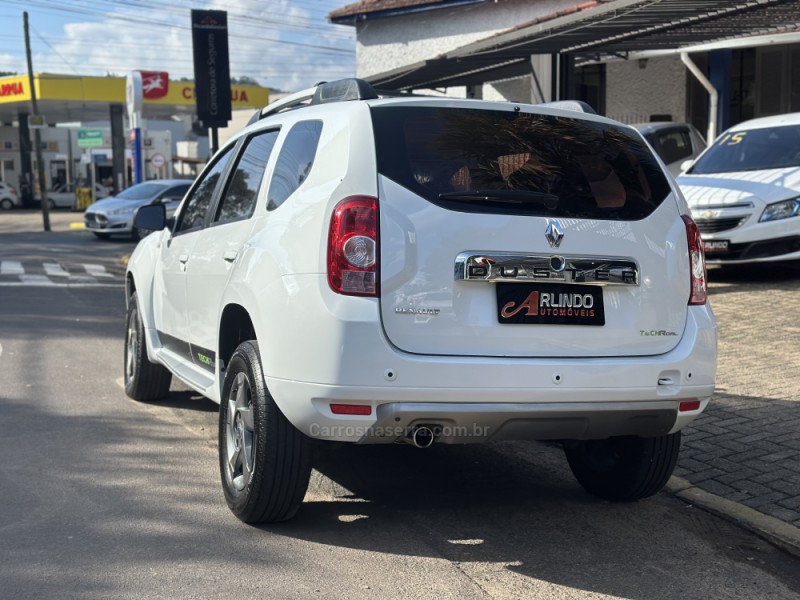 DUSTER 2.0 DYNAMIQUE 4X4 16V FLEX 4P MANUAL - 2014 - PAROBé
