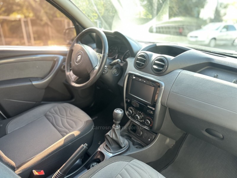 DUSTER 2.0 DYNAMIQUE 4X4 16V FLEX 4P MANUAL - 2014 - PAROBé