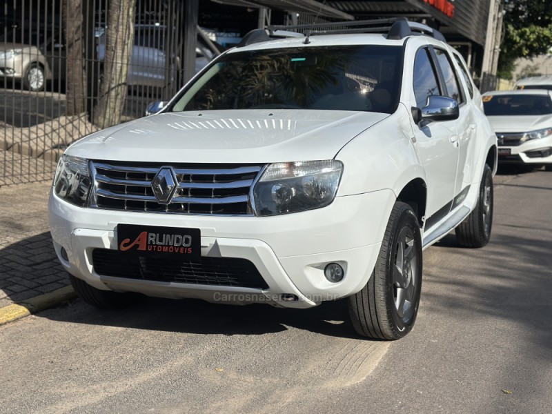 DUSTER 2.0 DYNAMIQUE 4X4 16V FLEX 4P MANUAL - 2014 - PAROBé