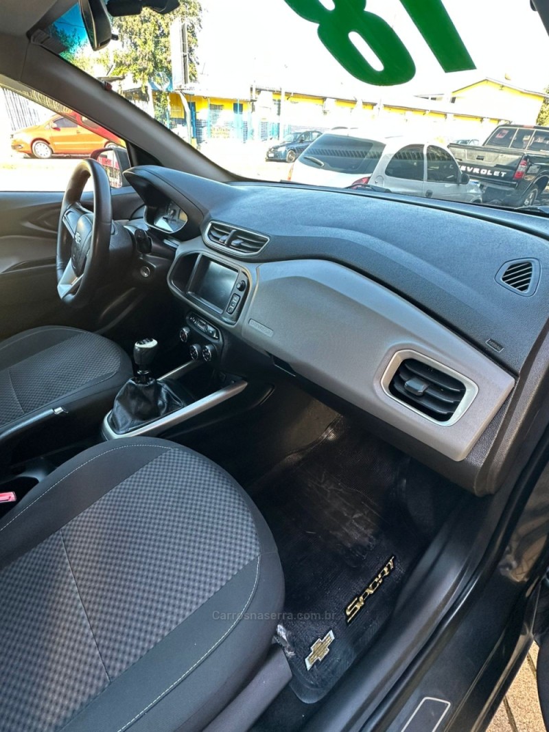 ONIX 1.4 MPFI LT 8V FLEX 4P MANUAL - 2018 - PAROBé