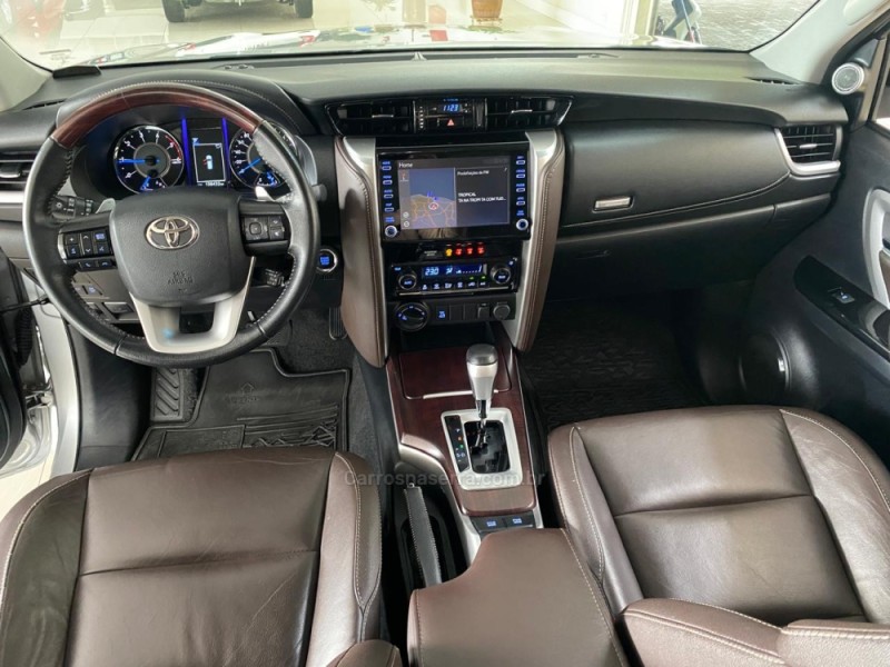 HILUX SW4 2.8 SRX 4X4 16V TURBO INTERCOOLER DIESEL 4P AUTOMÁTICO - 2020 - LAJEADO