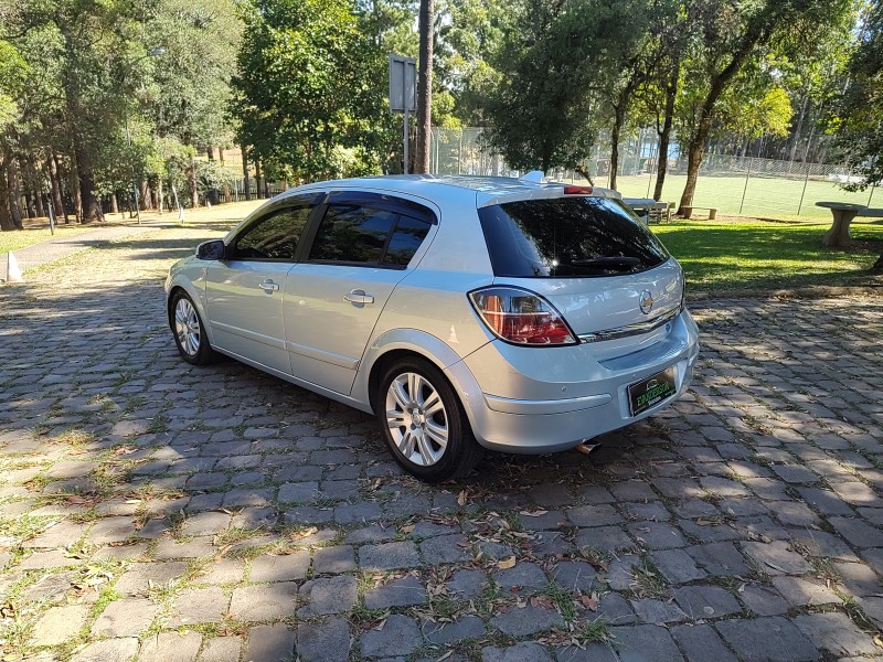 VECTRA 2.0 MPFI GT HATCH 8V FLEX 4P MANUAL - 2009 - CAXIAS DO SUL