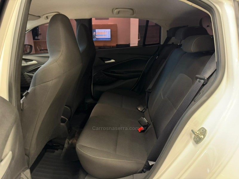 ONIX 1.0 LT 12V FLEX 4P MANUAL - 2023 - VERANóPOLIS