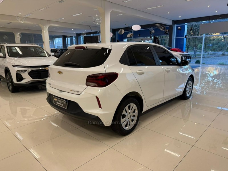 ONIX 1.0 LT 12V FLEX 4P MANUAL - 2023 - VERANóPOLIS
