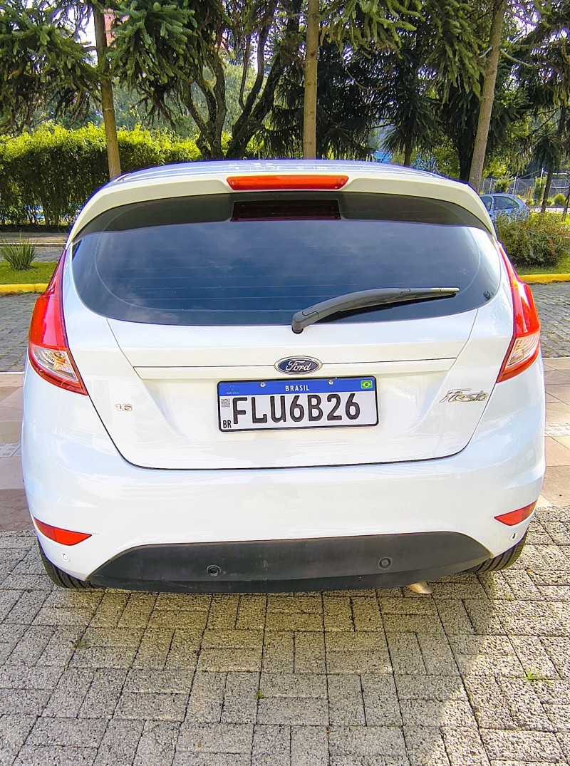 FIESTA 1.6 SE HATCH 16V FLEX 4P MANUAL - 2016 - FARROUPILHA