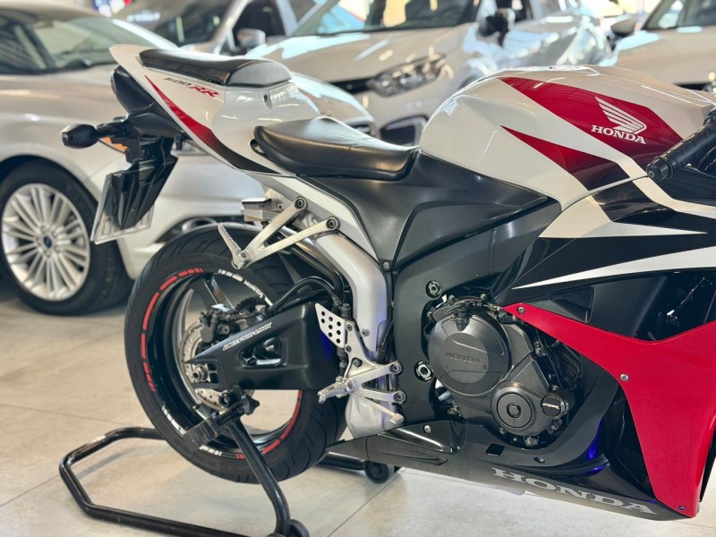 CBR 600RR ABS - 2008 - CAXIAS DO SUL