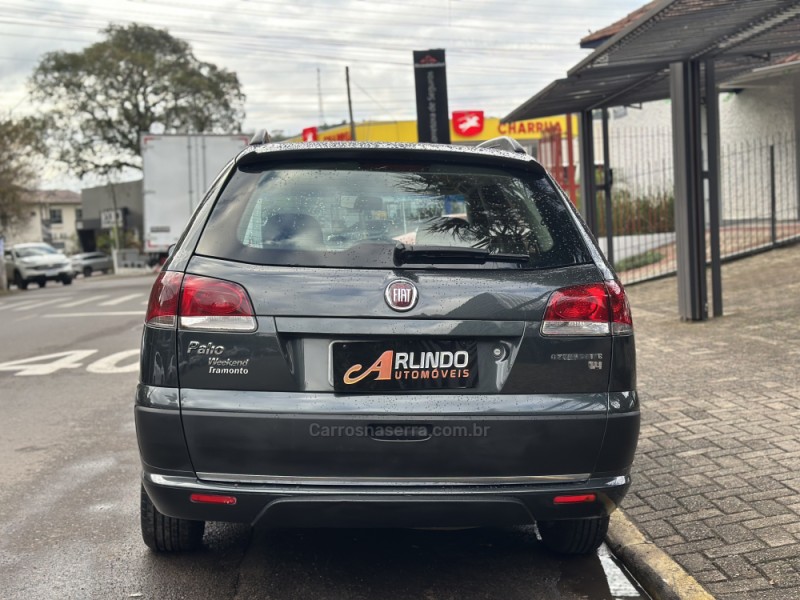 PALIO 1.4 MPI ATTRACTIVE WEEKEND 8V FLEX 4P MANUAL - 2011 - PAROBé