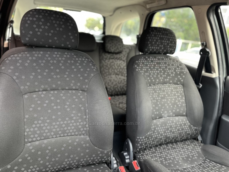 PALIO 1.4 MPI ATTRACTIVE WEEKEND 8V FLEX 4P MANUAL - 2011 - PAROBé