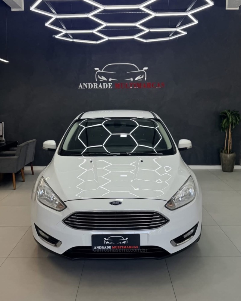 FOCUS 2.0 TITANIUM HATCH 16V FLEX 4P AUTOMÁTICO - 2016 - CAXIAS DO SUL