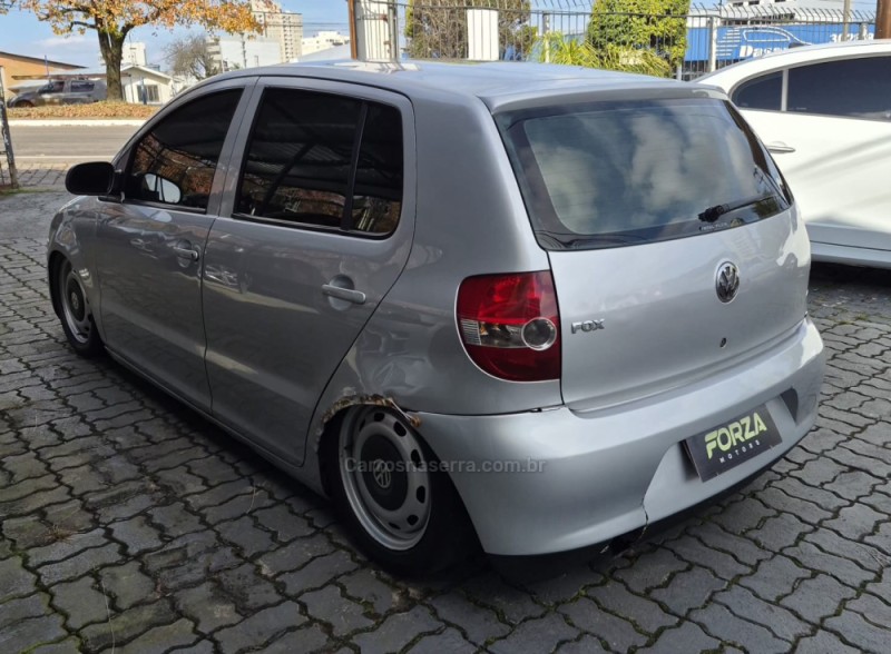 FOX 1.0 MI 8V FLEX 4P MANUAL - 2004 - CAXIAS DO SUL