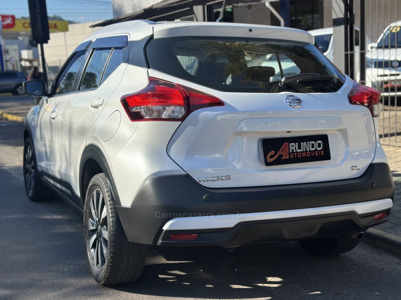KICKS 1.6 16V FLEX SL 4P XTRONIC - 2017 - PAROBé