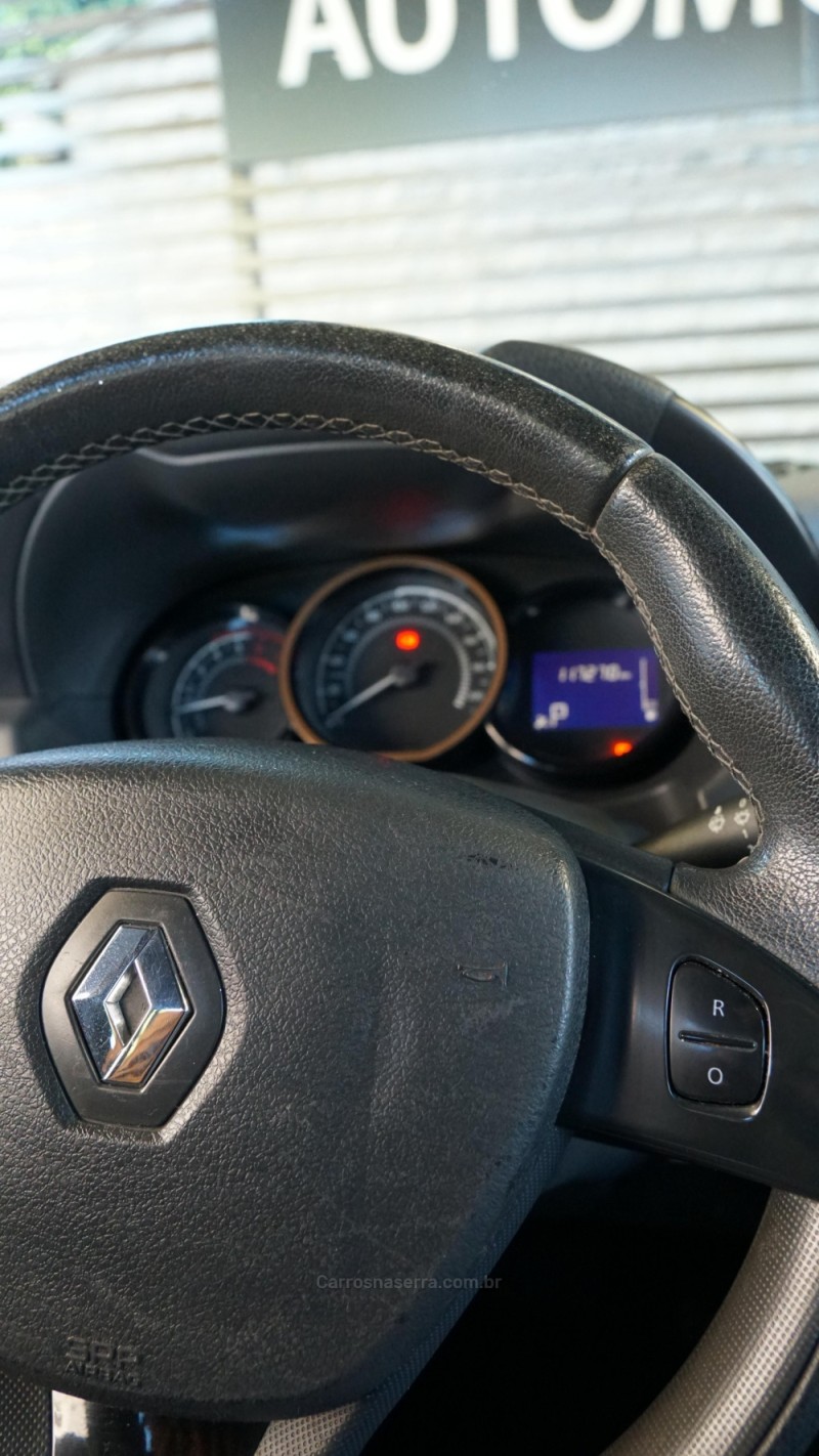 DUSTER 2.0 DYNAMIQUE 4X2 16V FLEX 4P AUTOMÁTICO - 2016 - LAJEADO