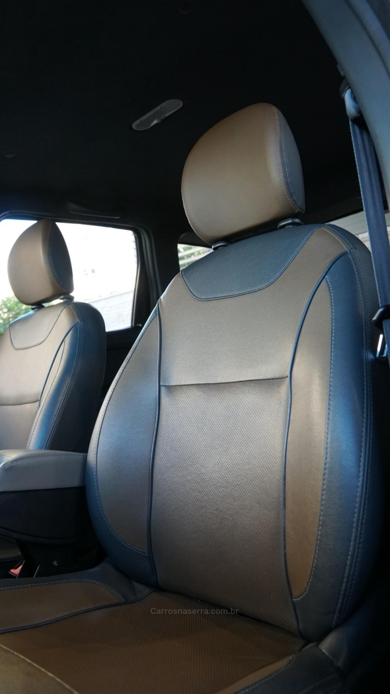 DUSTER 2.0 DYNAMIQUE 4X2 16V FLEX 4P AUTOMÁTICO - 2016 - LAJEADO