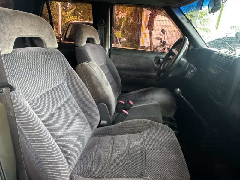 BLAZER 2.5 DLX 4X2 8V TURBO DIESEL 4P MANUAL - 1999 - CAXIAS DO SUL