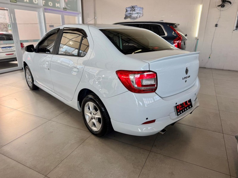 LOGAN 1.6 DYNAMIQUE 8V FLEX 4P MANUAL - 2015 - CAXIAS DO SUL