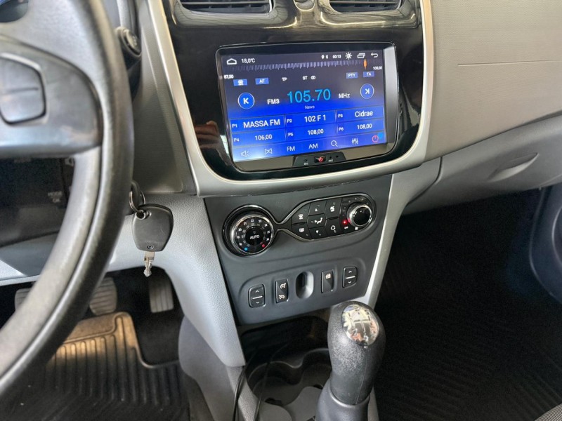 LOGAN 1.6 DYNAMIQUE 8V FLEX 4P MANUAL - 2015 - CAXIAS DO SUL